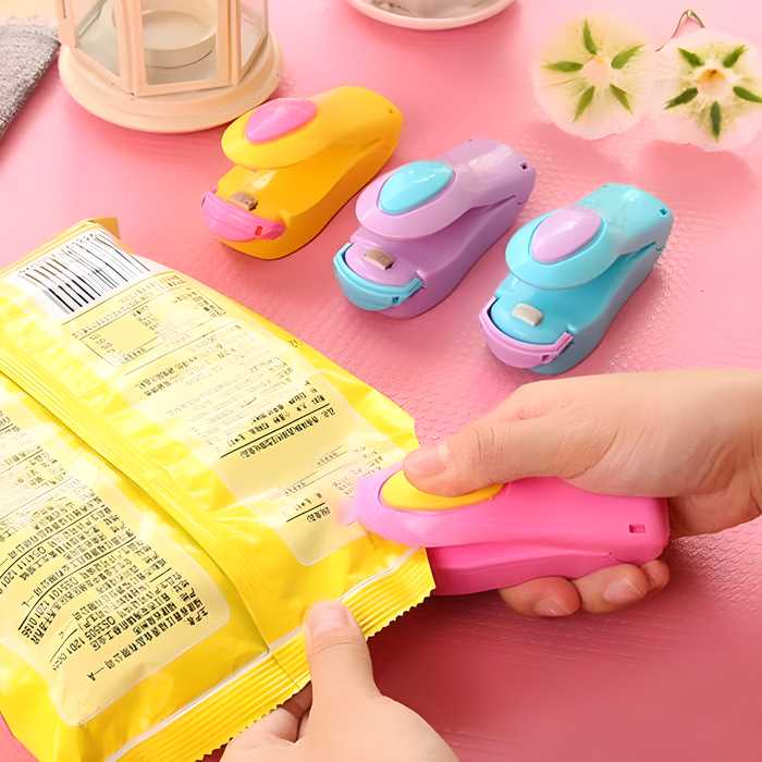 Portable Mini Bag Sealing Machine – USB Rechargeable Handheld Food Packet Sealer